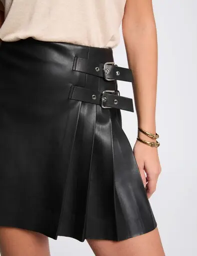 jupe-courte-simili-cuir-noir-femme-vue4-32536311030860979.webp