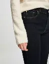 jean-bootcut-taille-haute-denim-brut-femme-vue4-32536311040200994.webp
