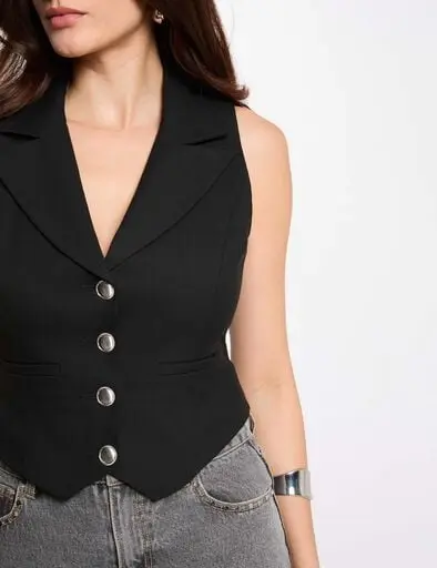 gilet-sans-manches-ajuste-noir-femme-vue4-32536301009380979.webp