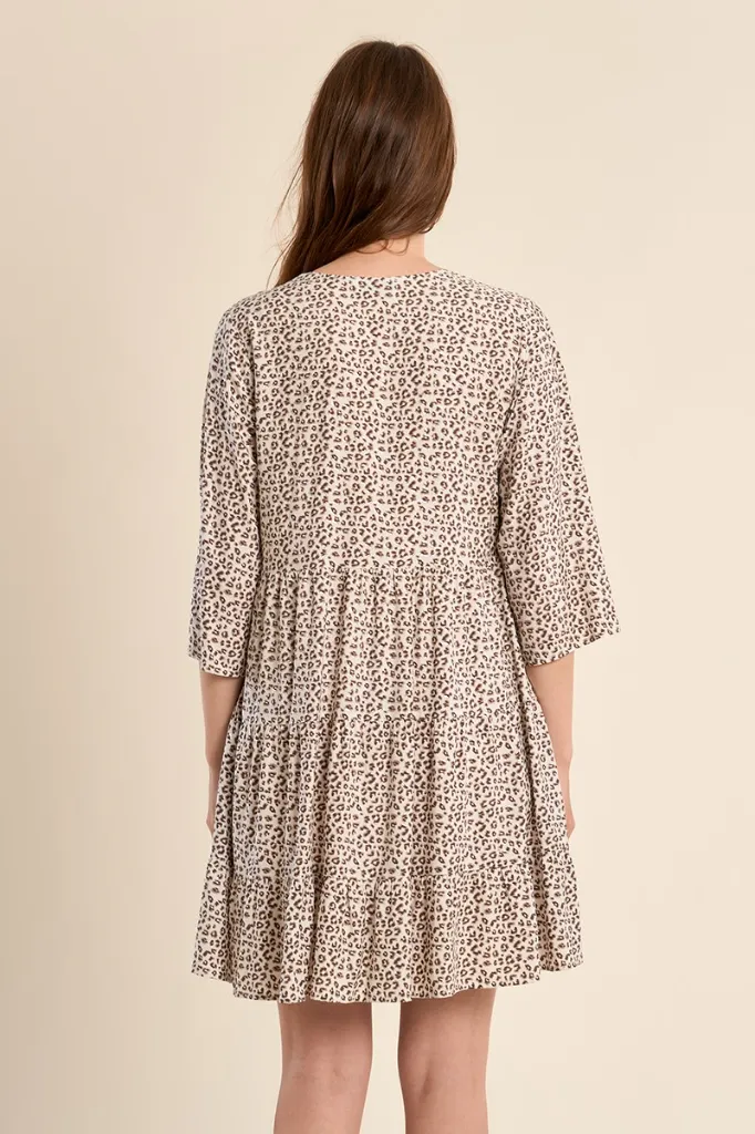 vestido-corto-de-media-manga-con-estampado- (2).webp