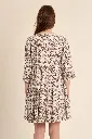 vestido-corto-de-media-manga-con-estampado- (2).webp