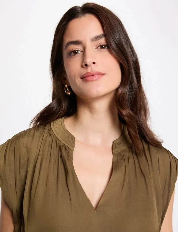 blouse-manches-courtes-satin-vert-kaki-femme-vue1-32536300984431145_11zon.webp