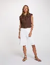 veste-courte-sans-manches-marron-fonce-femme-vue5-32536311063161208_11zon.webp