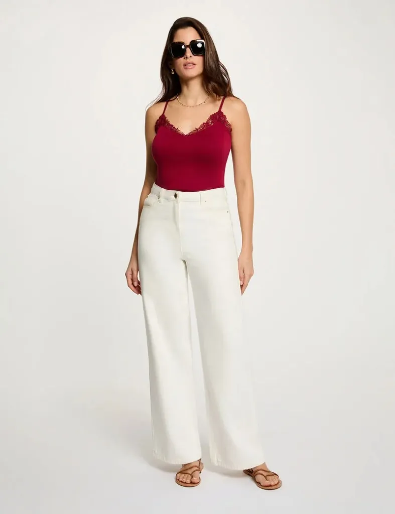caraco-col-v-dentelle-bordeaux-femme-vue5-32536311062571206_11zon.webp