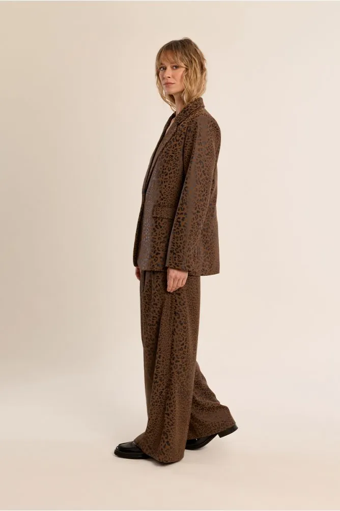 blazer-de-manga-larga-con-estampado (3).webp