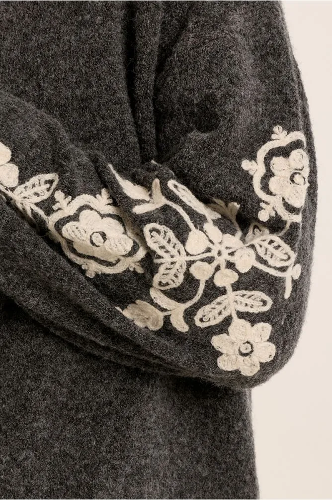 jersey-de-manga-larga-detalle-flores (1).webp