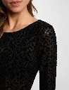 t-shirt-cintre-col-rond-noir-femme-vue4-32536311073470979.webp