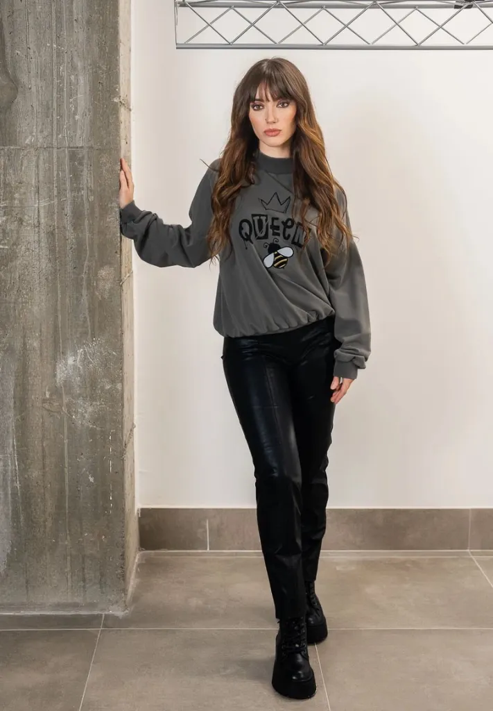 sudadera-queen-bee (4)_11zon.webp