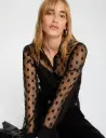 Camiseta con cuello lazada negro 261-Tomas