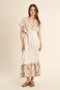 Vestido largo, de manga corta, detalles bordados. LA1905EE