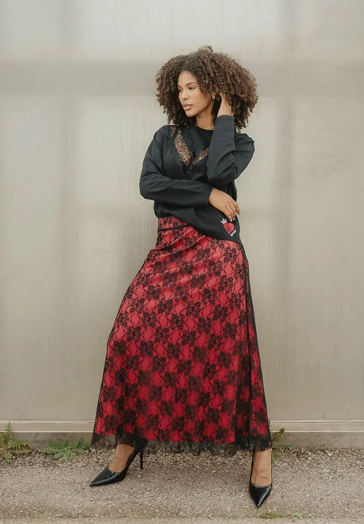 Falda Essential encaje C22-115