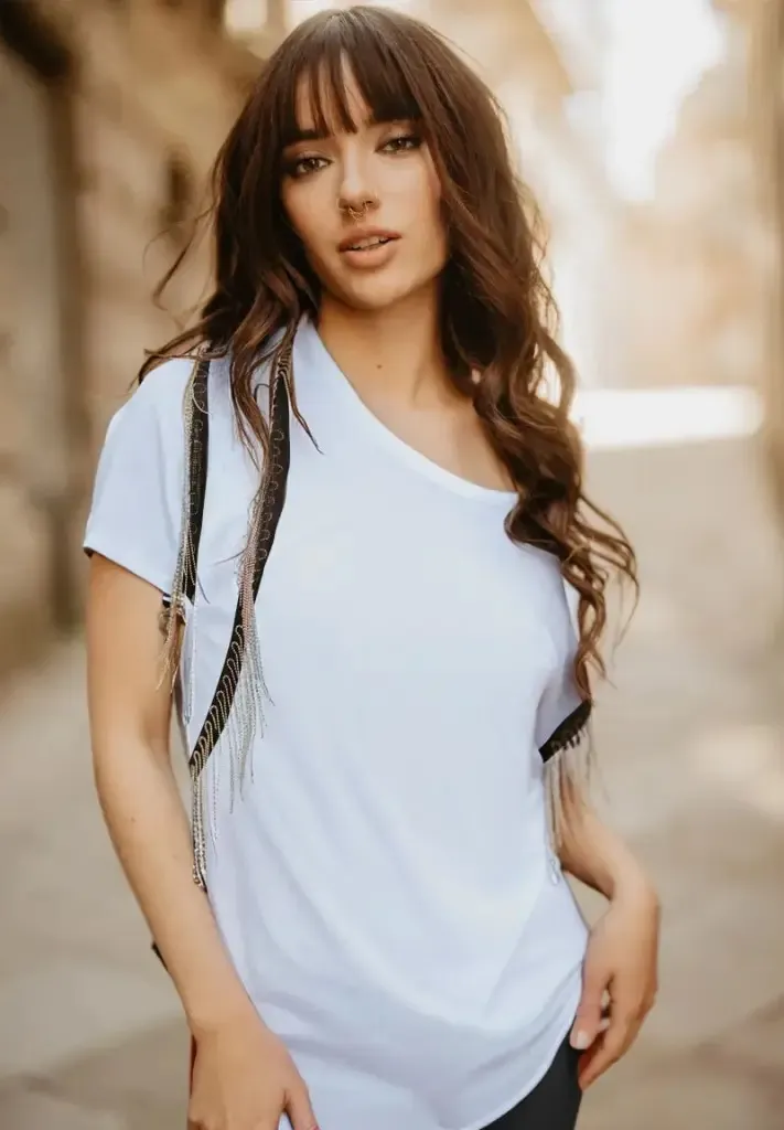 Camiseta blanca con cadenas C21-917A (Tallas: Ts)