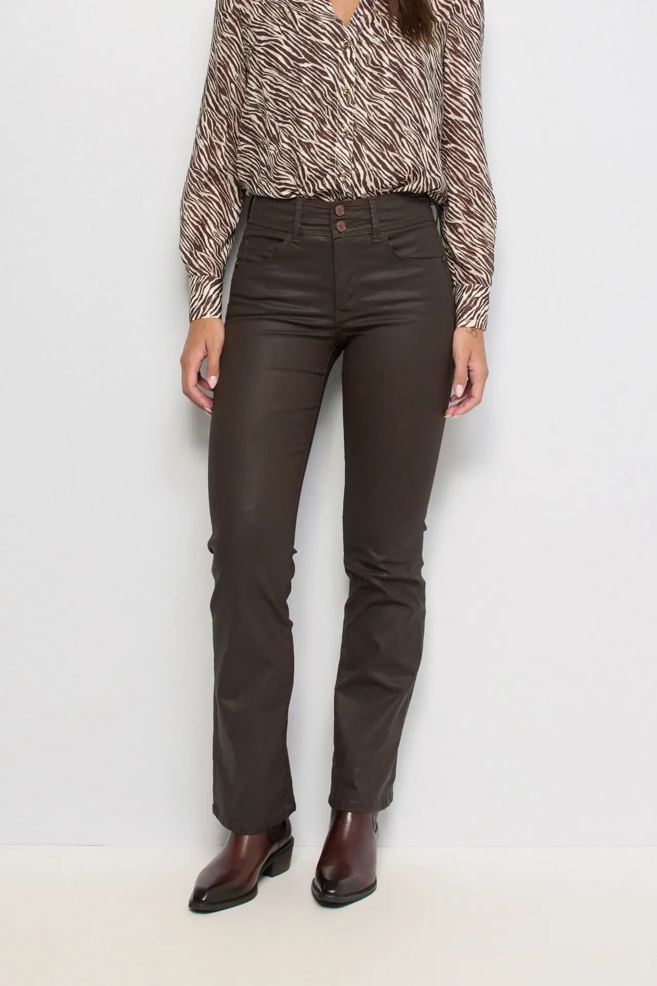 VAQUEROS SECRET PUSH IN BOOTCUT CON COATING 21011928